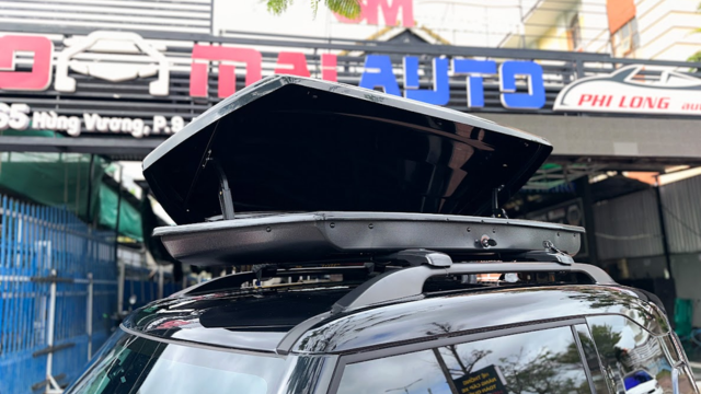 VF3 ĐI PHƯỢT CHUẨN BÀI VỚI CỐP NÓC PHI THUYỀN TIỆN ÍCH THỜI TRANG